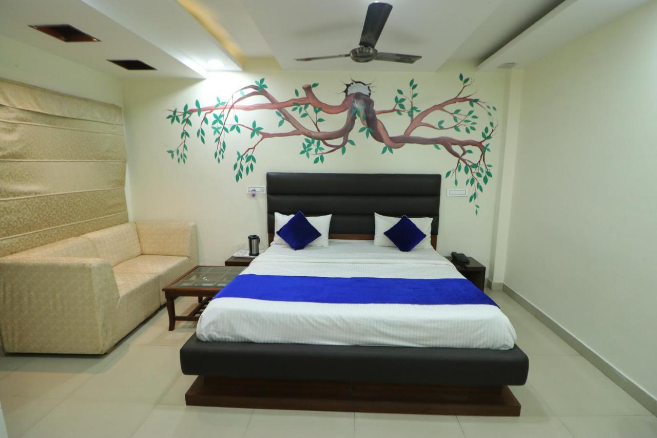 โรงแรมยูเรเซีย โมฮาลี อินเตอร์เนชั่นแนล แอร์พอร์ต Zirakpur ภายนอก รูปภาพ