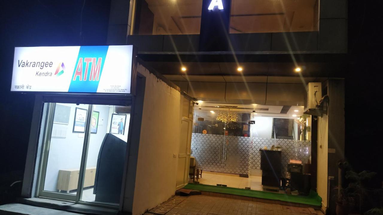 โรงแรมยูเรเซีย โมฮาลี อินเตอร์เนชั่นแนล แอร์พอร์ต Zirakpur ภายนอก รูปภาพ